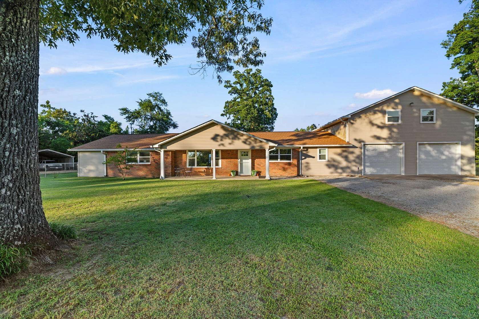 12 Acres of Land with Home for Sale in Corinth, Mississippi