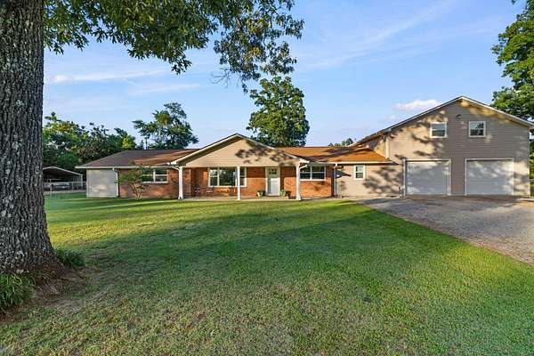 12 Acres of Land with Home for Sale in Corinth, Mississippi
