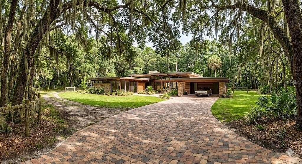 3.56 Acres of Residential Land for Sale in Dover, Florida