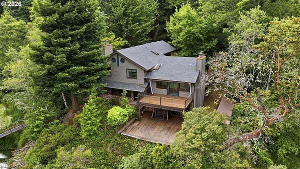 1.84 Acres of Land with Home for Sale in Lakeside, Oregon
