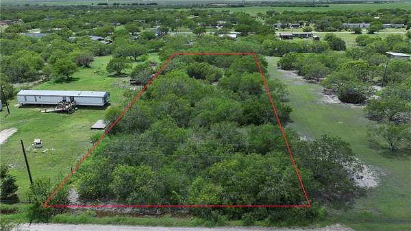 1.25 Acres of Residential Land for Sale in Robstown, Texas
