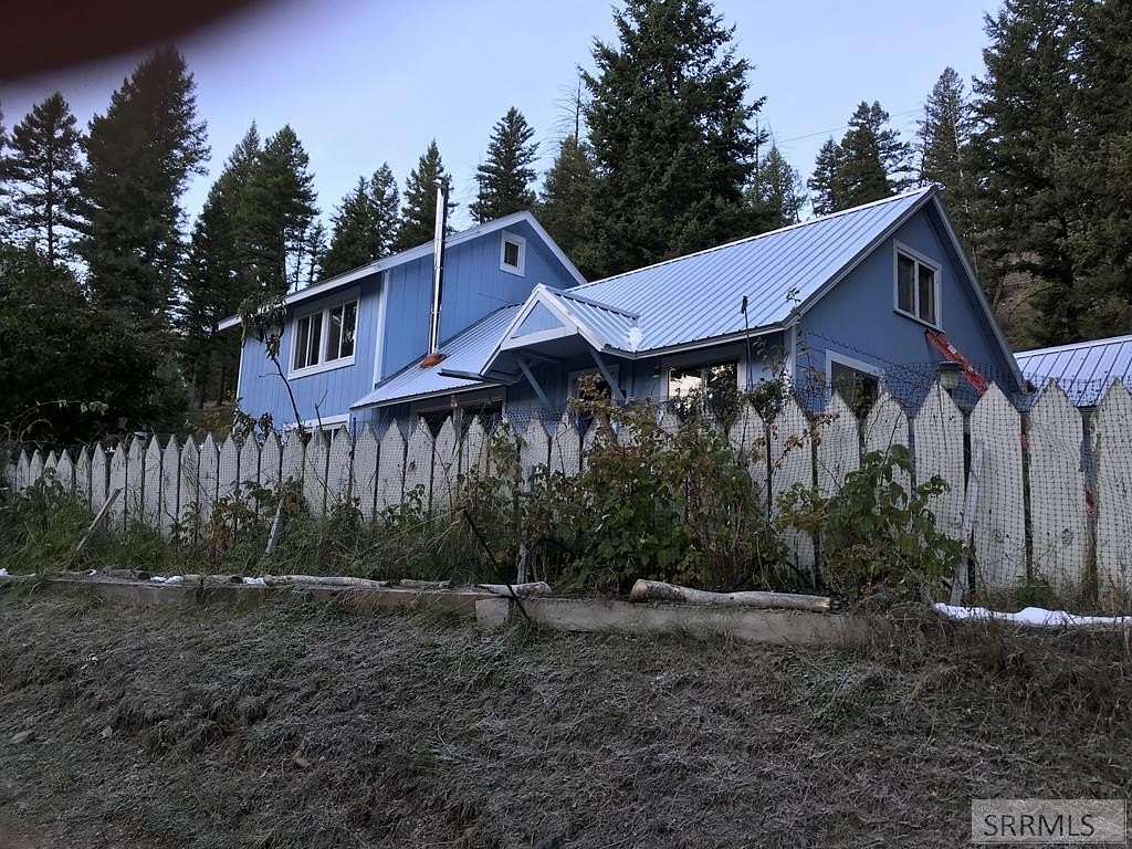 15 Acres of Recreational Land with Home for Sale in Salmon, Idaho