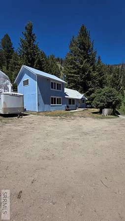 15 Acres of Recreational Land with Home for Sale in Salmon, Idaho