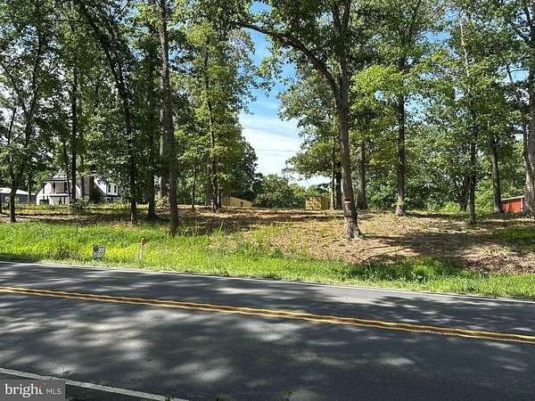 1 Acre of Commercial Land for Sale in Mineral, Virginia
