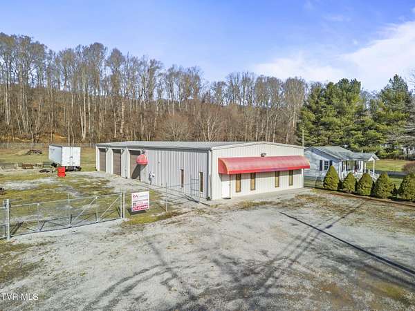 1.75 Acres of Improved Mixed-Use Land for Lease in Elizabethton, Tennessee