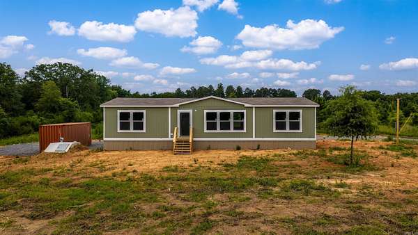 5 Acres of Land with Home for Sale in Greenbrier, Arkansas