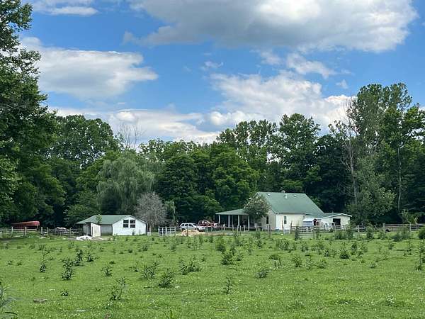 60 Acres of Land with Home for Sale in Columbia, Kentucky