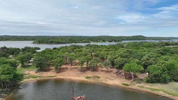 2.25 Acres of Residential Land for Sale in Bowie, Texas