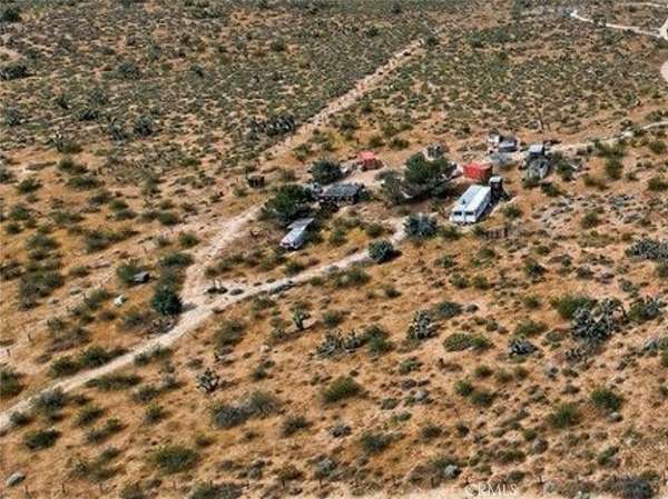 10 Acres of Land with Home for Sale in Rosamond, California