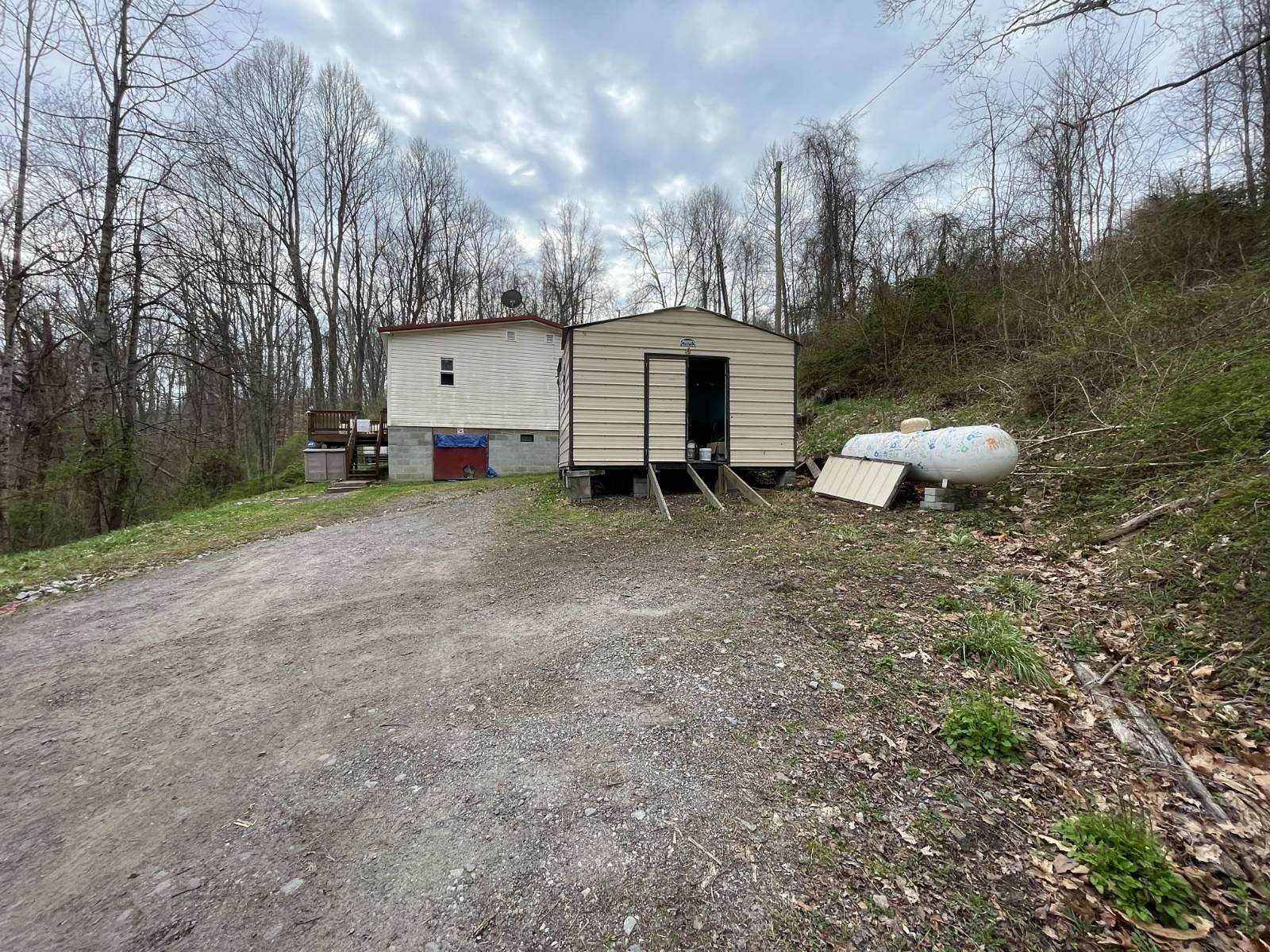 6.33 Acres of Land with Home for Sale in Oak Hill, West Virginia
