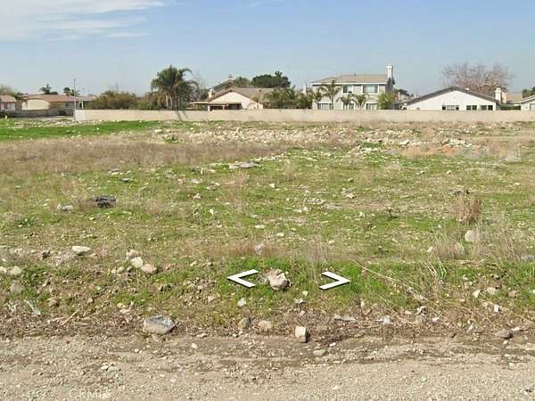 0.42 Acres of Land for Sale in Fontana, California