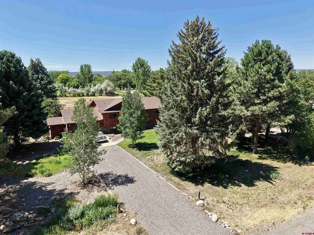 2 Acres of Land with Home for Sale in Montrose, Colorado