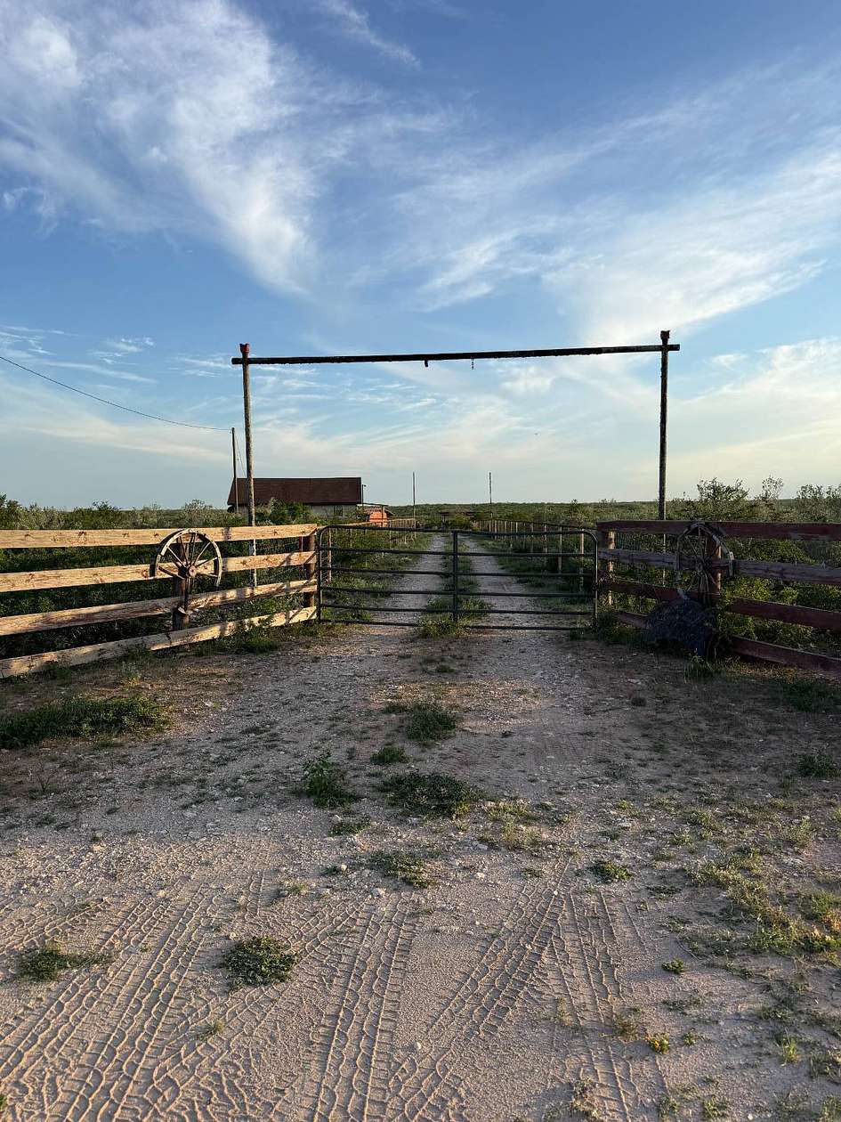 67 Acres of Land with Home for Sale in Benavides, Texas