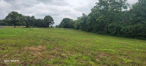 5 Acres of Residential Land for Sale in Woodbury, Tennessee