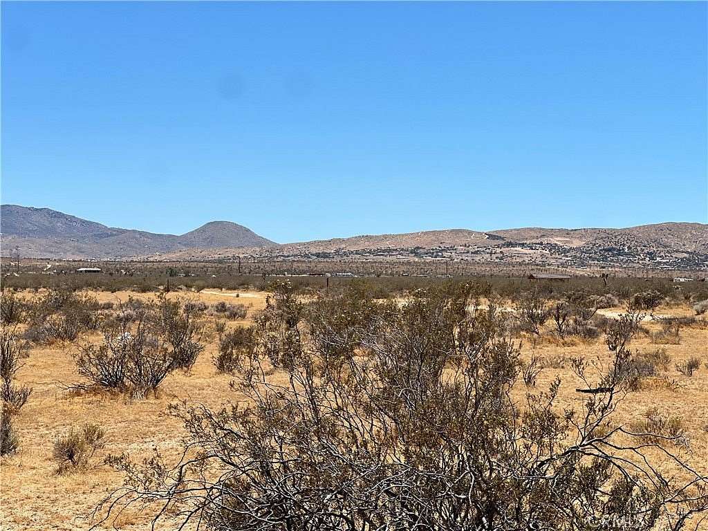 2.5 Acres of Residential Land for Sale in Apple Valley, California