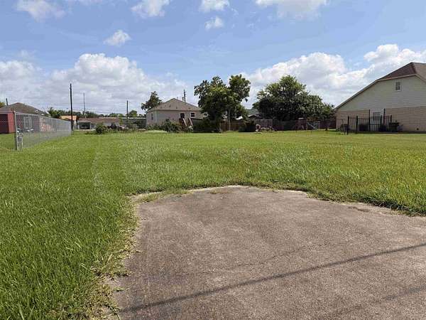 0.33 Acres of Residential Land for Sale in Beaumont, Texas