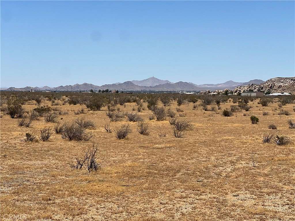 5 Acres of Residential Land for Sale in Apple Valley, California