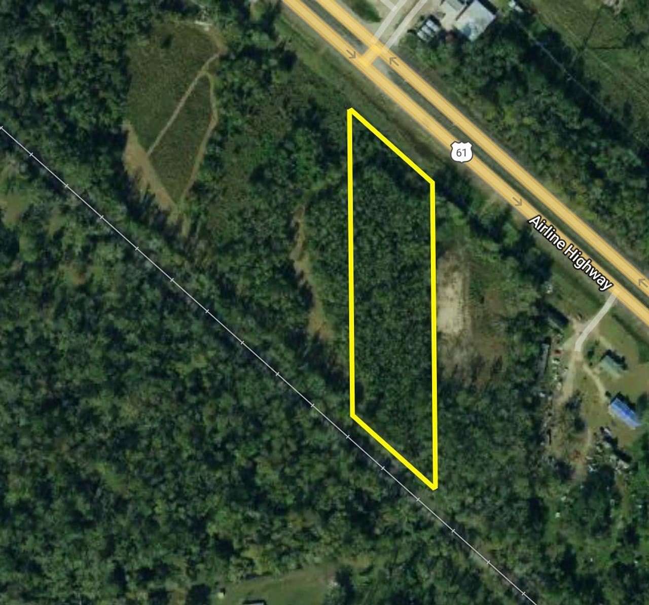 3.1 Acres of Mixed-Use Land for Sale in Gonzales, Louisiana