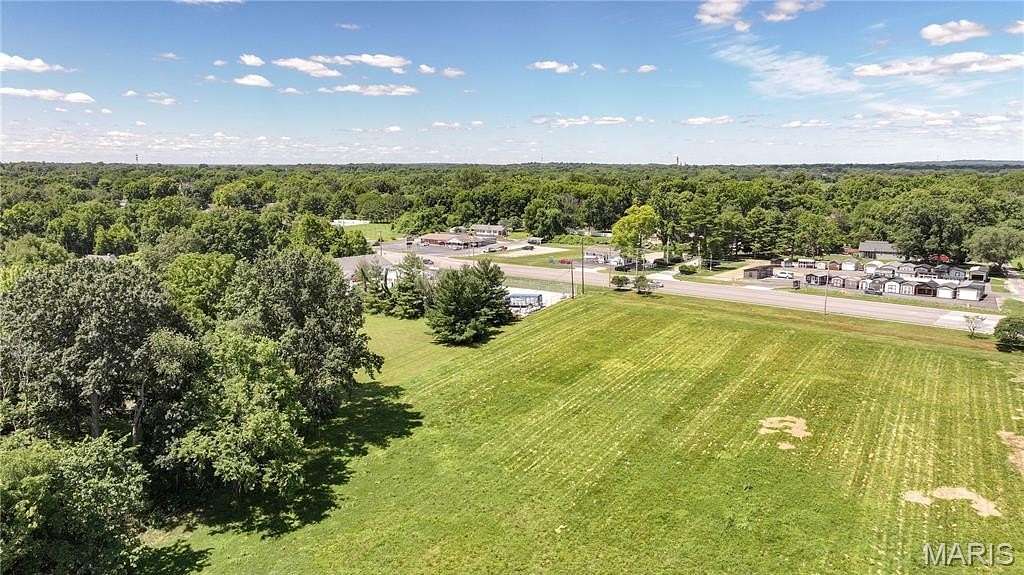 2 Acres of Commercial Land for Sale in Godfrey, Illinois