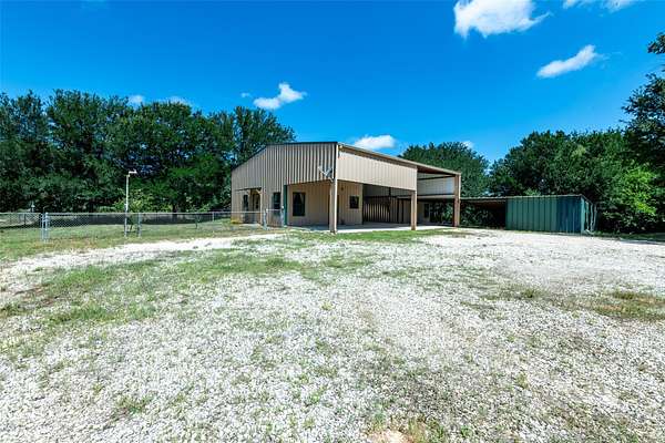 2.5 Acres of Improved Mixed-Use Land for Sale in Hico, Texas