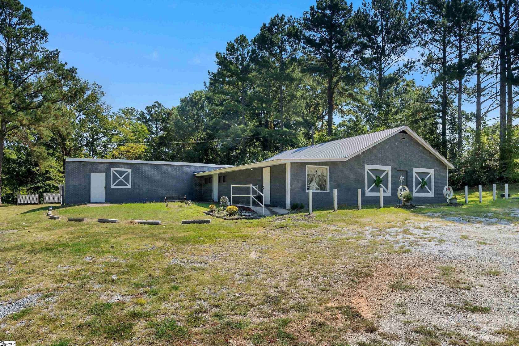 2.19 Acres of Mixed-Use Land for Sale in Whitmire, South Carolina