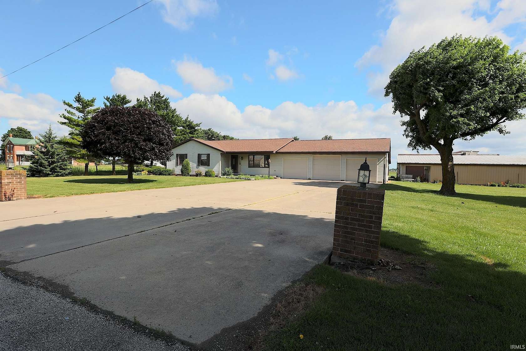 1.8 Acres of Land with Home for Sale in Warren, Indiana