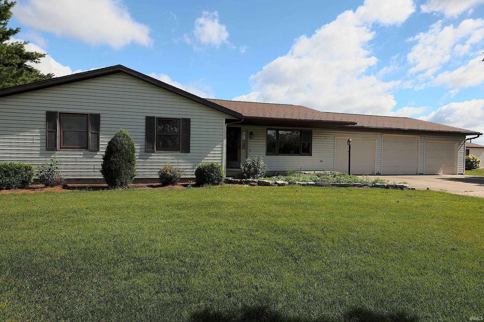1.8 Acres of Land with Home for Sale in Warren, Indiana
