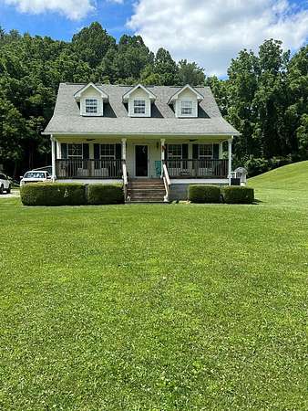 3 Acres of Land with Home for Sale in North Tazewell, Virginia