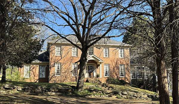 2 Acres of Land with Home for Sale in Brentwood, Tennessee