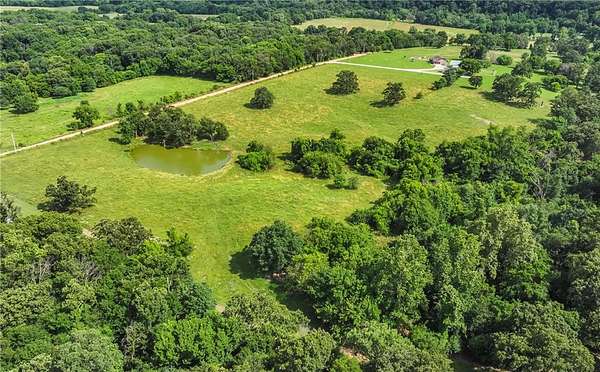 5 Acres of Agricultural Land for Sale in Gentry, Arkansas