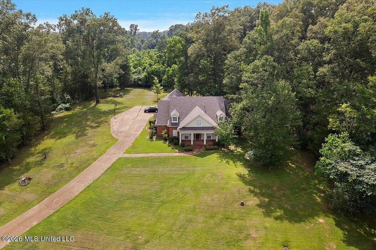 6 Acres of Land with Home for Sale in Raymond, Mississippi