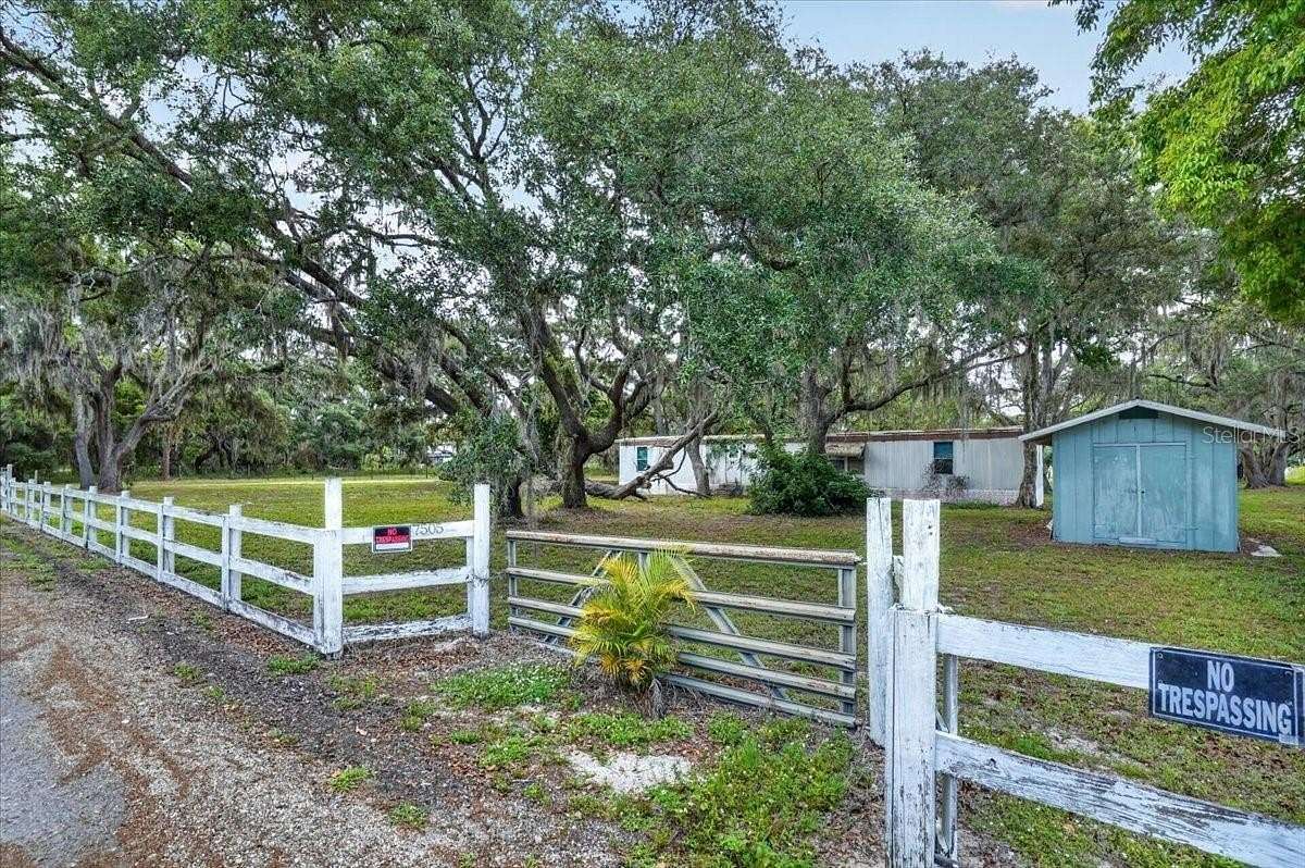 5 Acres of Land for Sale in Myakka City, Florida