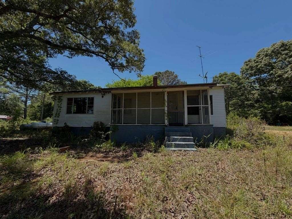 1.75 Acres of Land with Home for Sale in West Point, Georgia