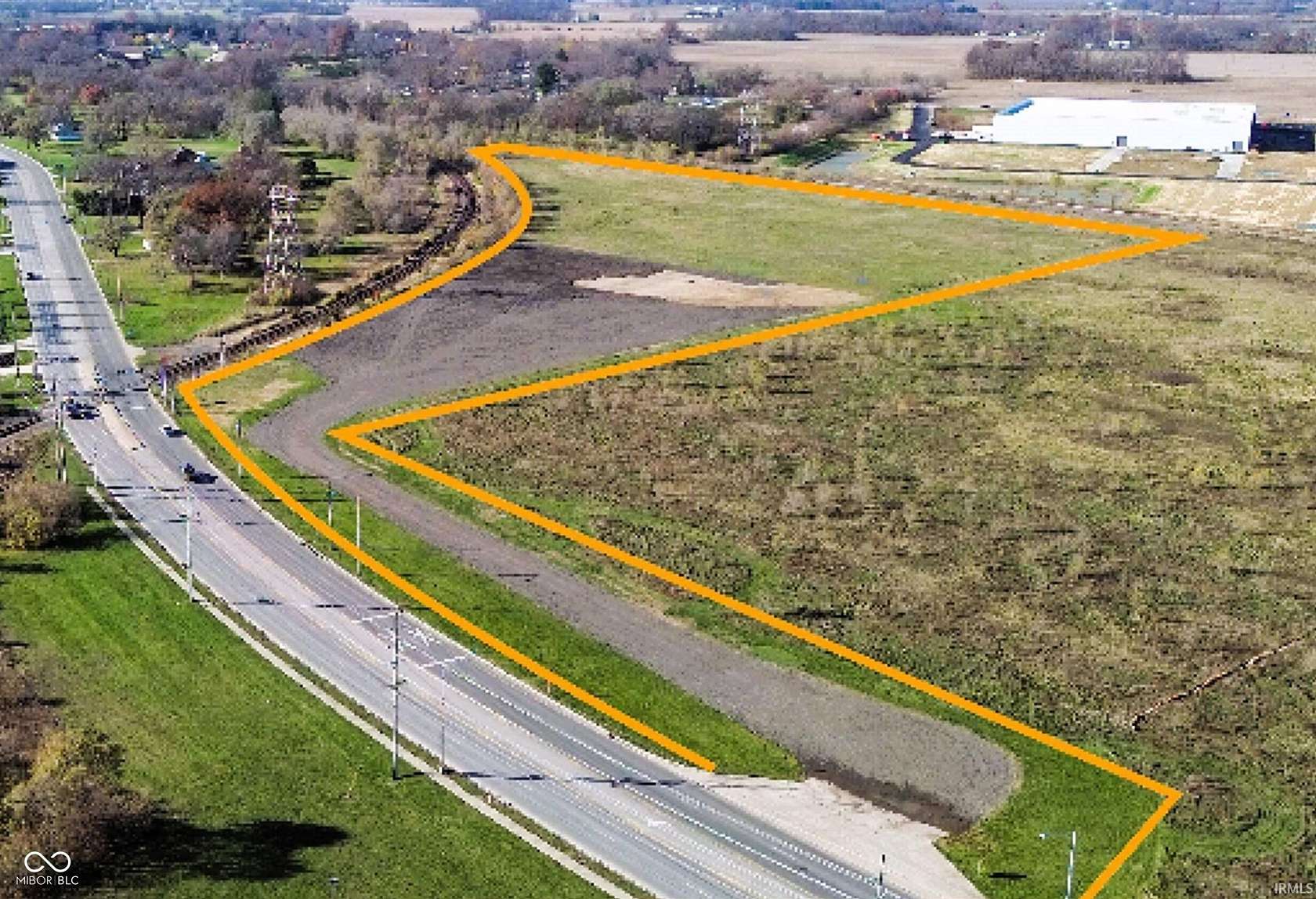 18 Acres of Commercial Land for Sale in Anderson, Indiana