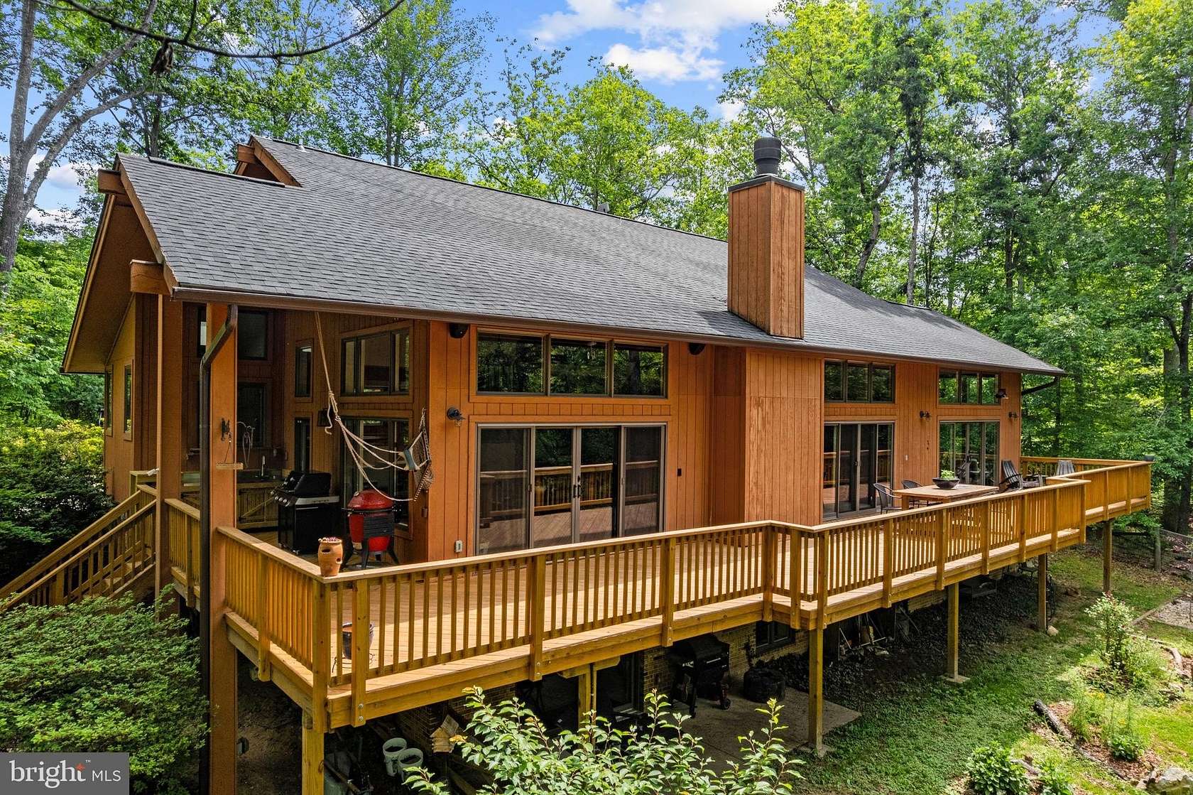11.4 Acres of Land with Home for Sale in Marshall, Virginia