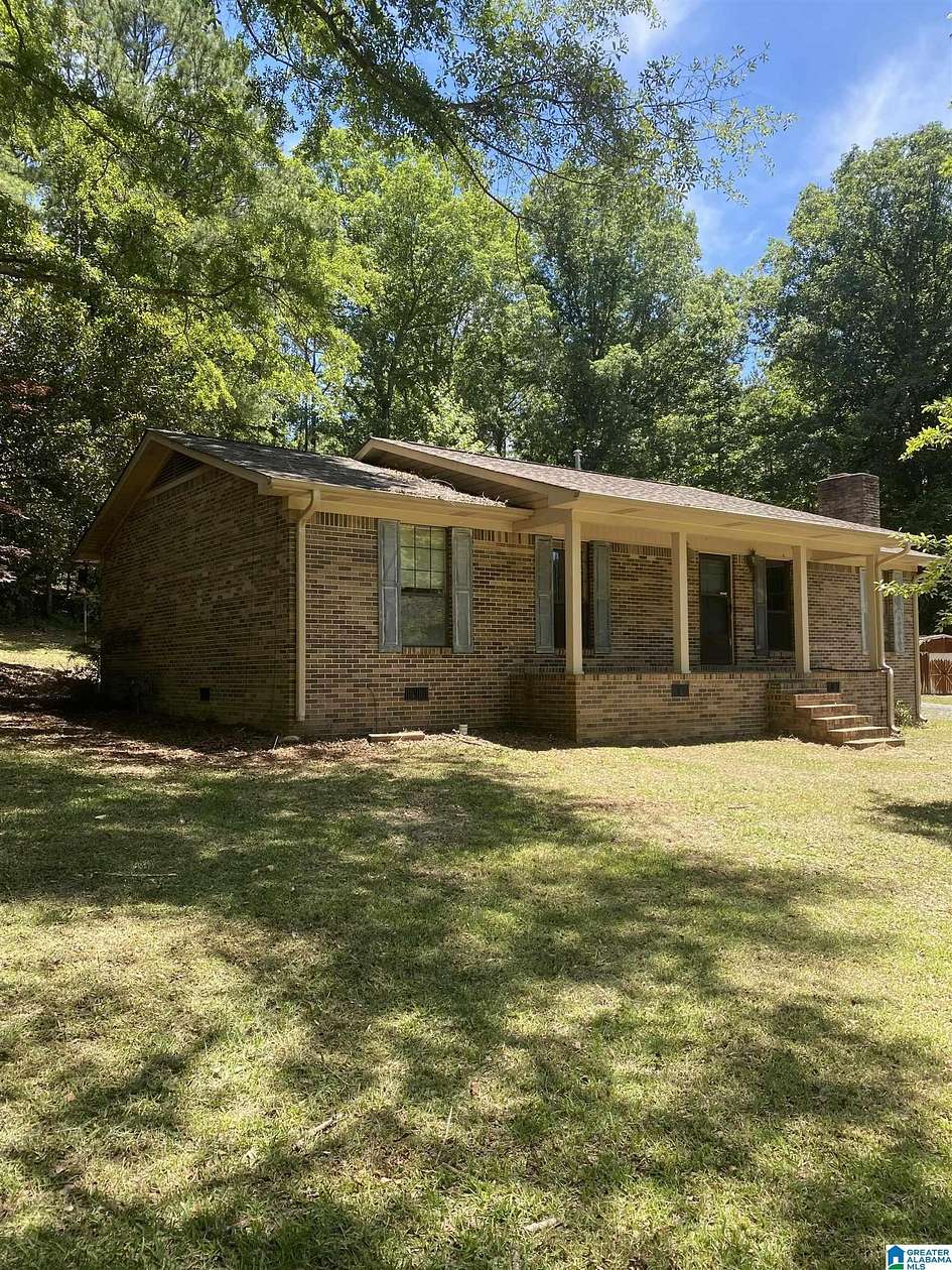 15.3 Acres of Land with Home for Sale in Centreville, Alabama