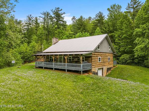 18 Acres of Recreational Land with Home for Sale in Hartford, Tennessee