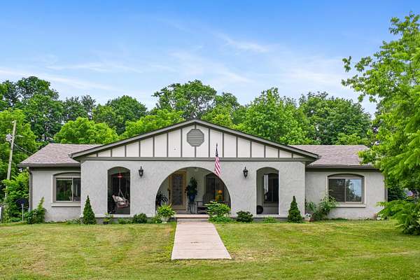 5 Acres of Land with Home for Sale in Nicholasville, Kentucky