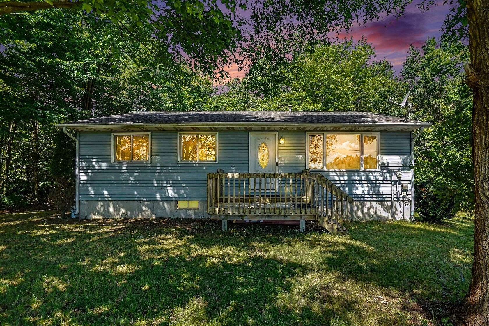 10 Acres of Land with Home for Sale in Rodney, Michigan