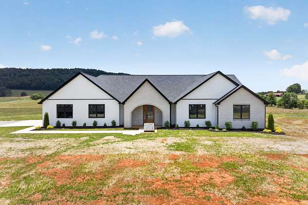 5.22 Acres of Land with Home for Sale in Sparta, Tennessee