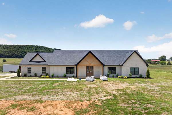 5 Acres of Land with Home for Sale in Sparta, Tennessee