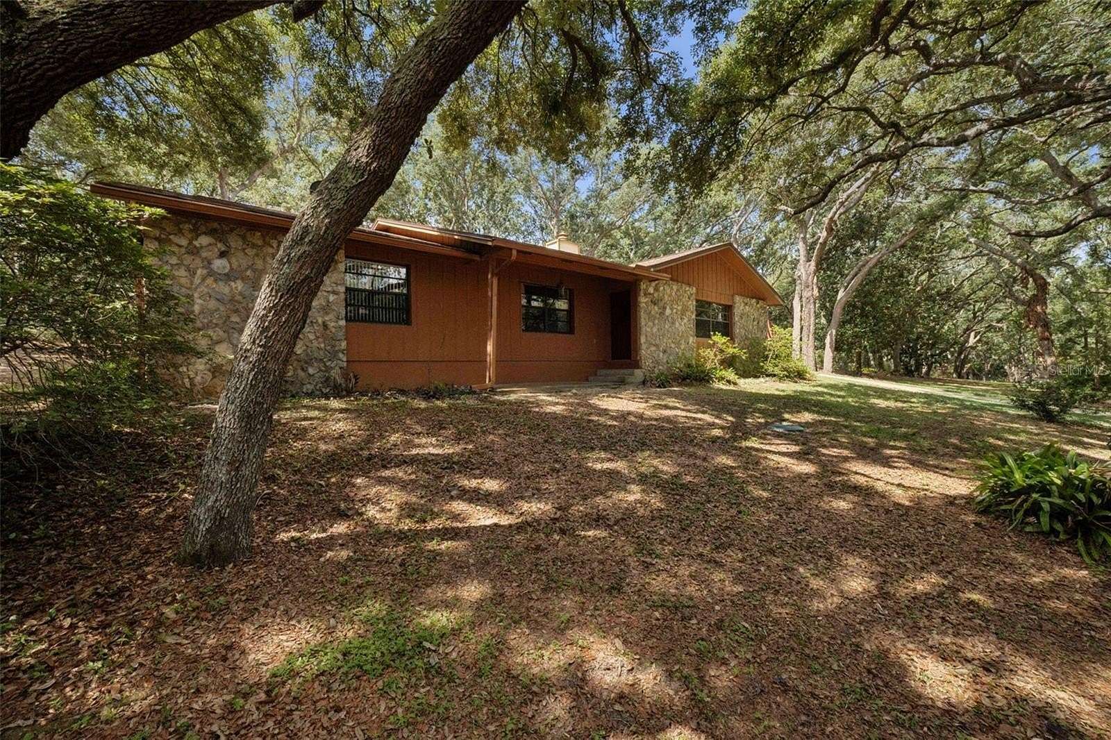2.49 Acres of Land with Home for Sale in Winter Garden, Florida