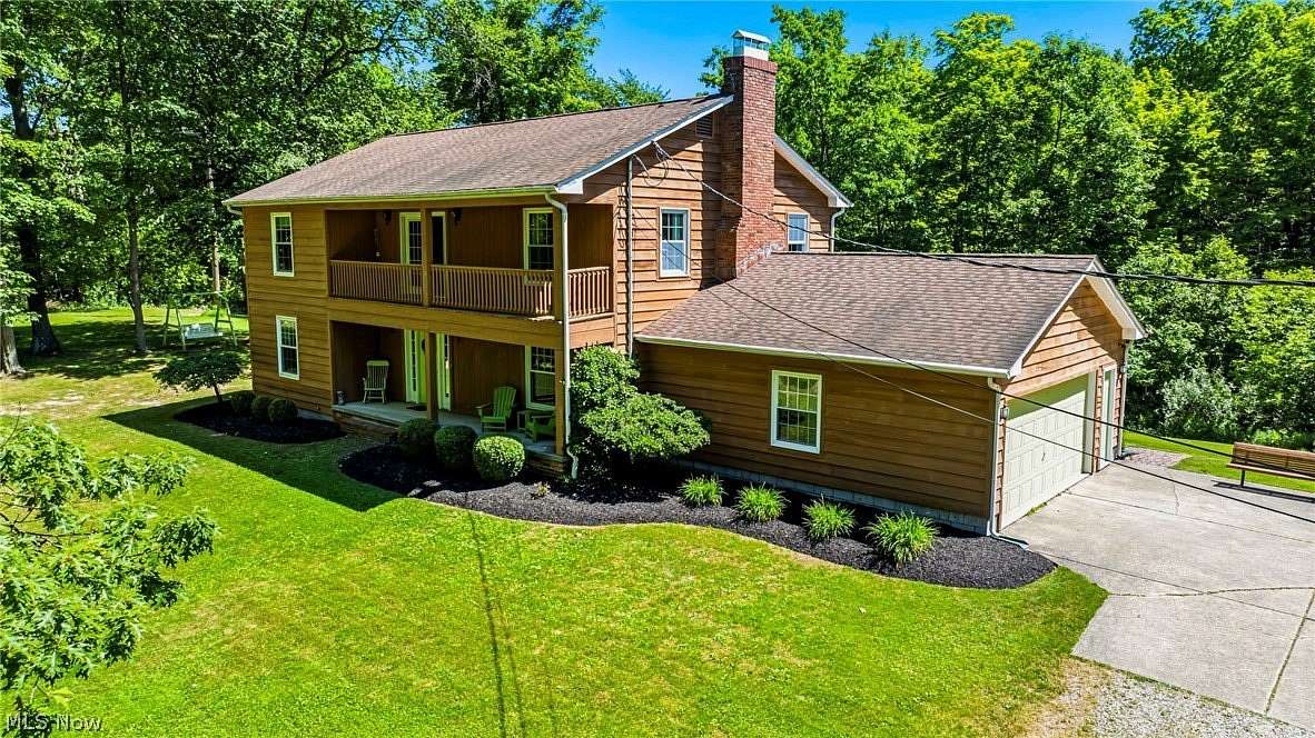 4.5 Acres of Land with Home for Sale in Ashtabula, Ohio