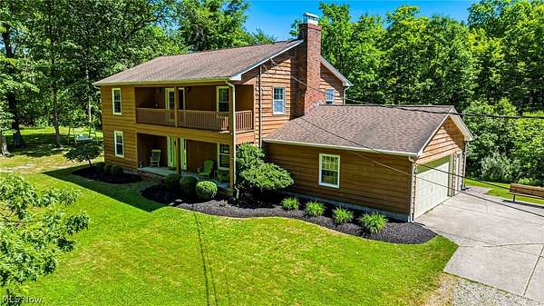 4.5 Acres of Land with Home for Sale in Ashtabula, Ohio