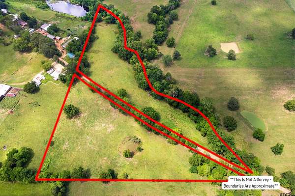10 Acres of Land for Sale in Scroggins, Texas