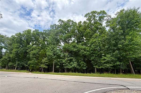 0.47 Acres of Residential Land for Sale in Village of Four Seasons, Missouri