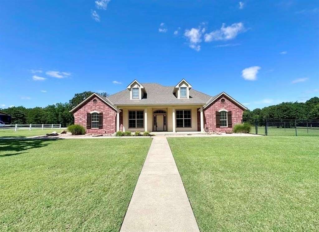25 Acres of Recreational Land with Home for Sale in Shawnee, Oklahoma