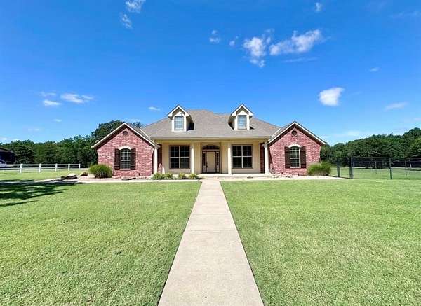25 Acres of Recreational Land with Home for Sale in Shawnee, Oklahoma