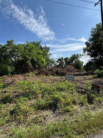 1 Acre of Residential Land for Sale in Gunter, Texas