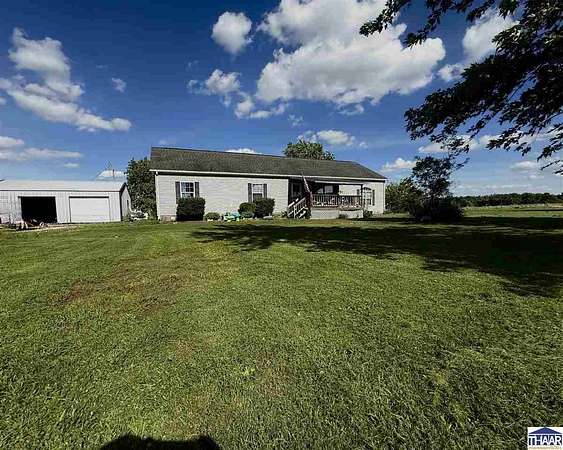 14.2 Acres of Recreational Land with Home for Sale in Sullivan, Indiana